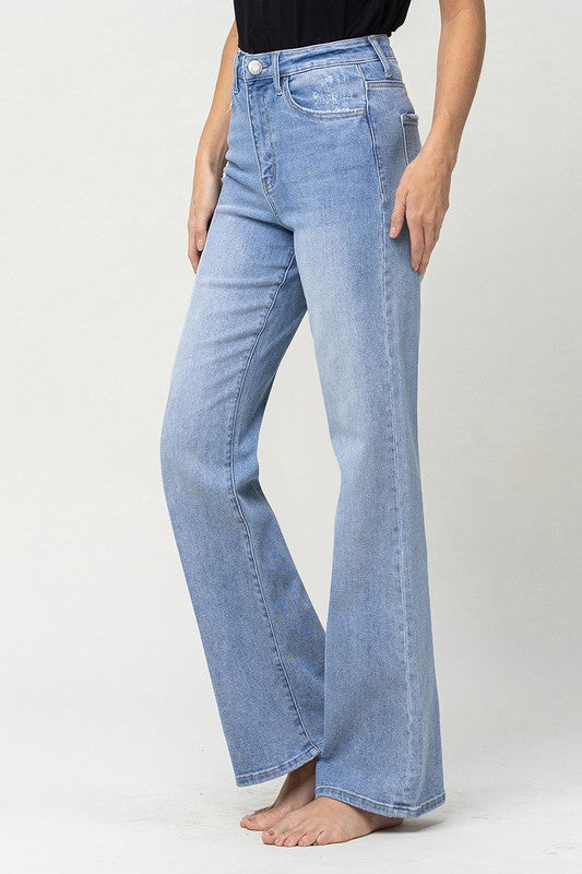 Vervet "Leslie 90s Vintage Flare Jeans"