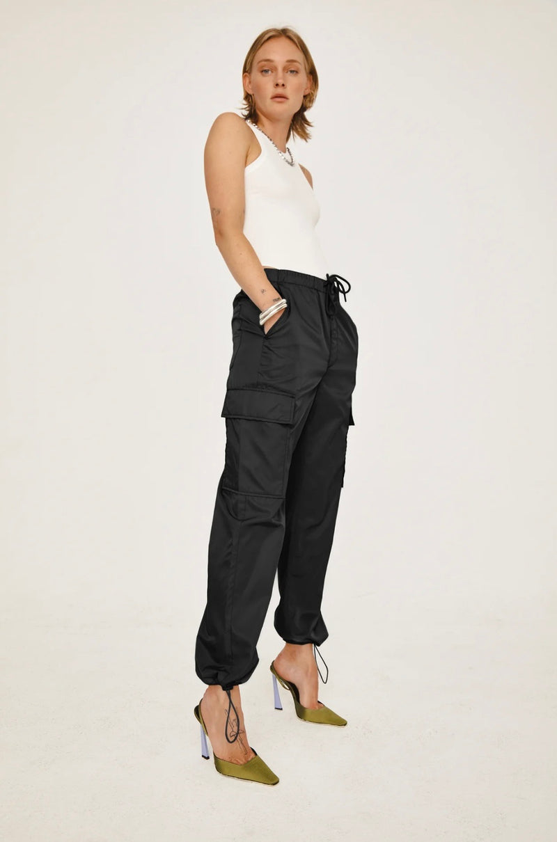 Pistola "Jade Lightweight Cargo Trousers" in Black